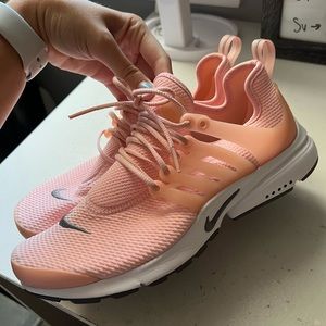 Nike Womens Presto size 8